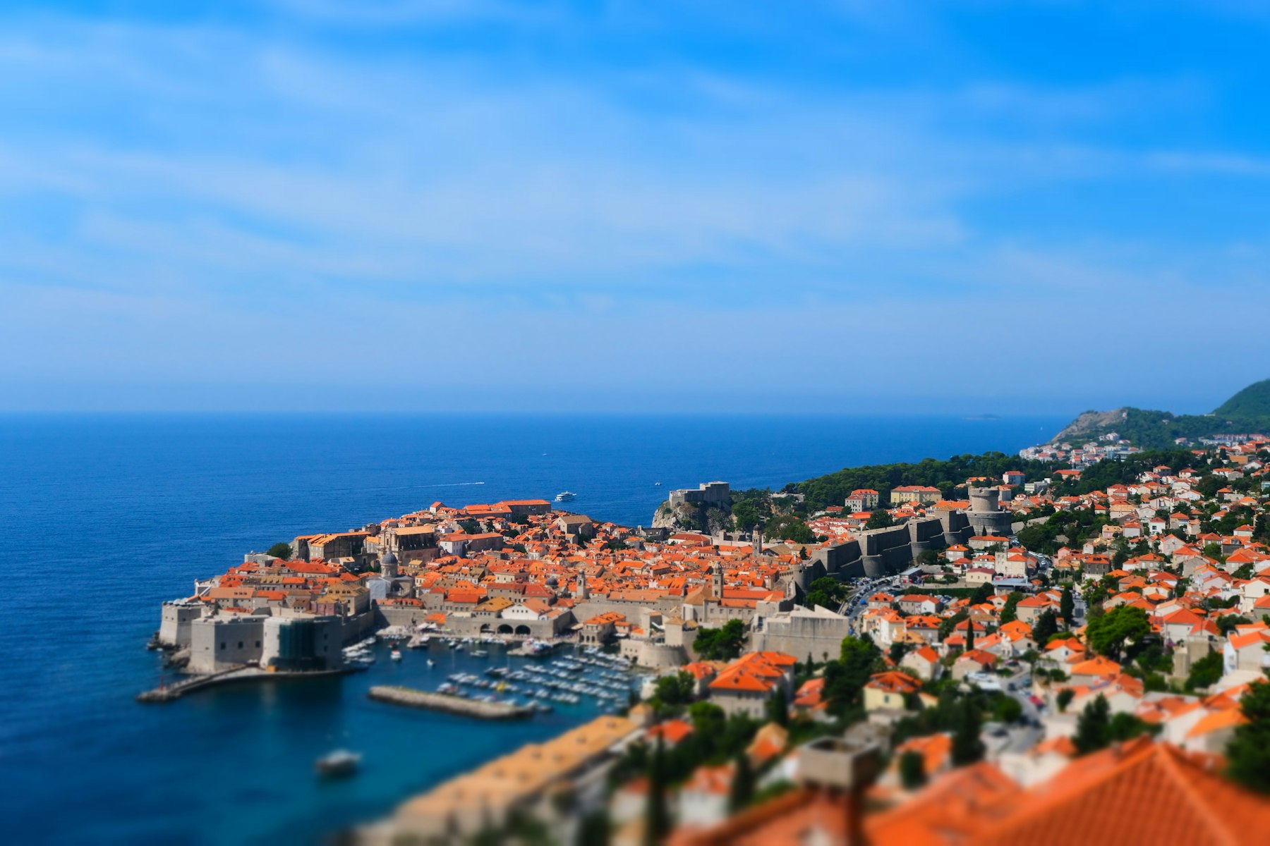 The walled Old City of Dubrovnik and the Adriatic, the most monitored of the things to do in Croatia